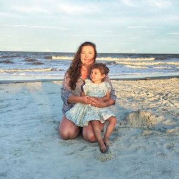 Meet your Posh Ambassador, Sarah - Picture 1 of 6